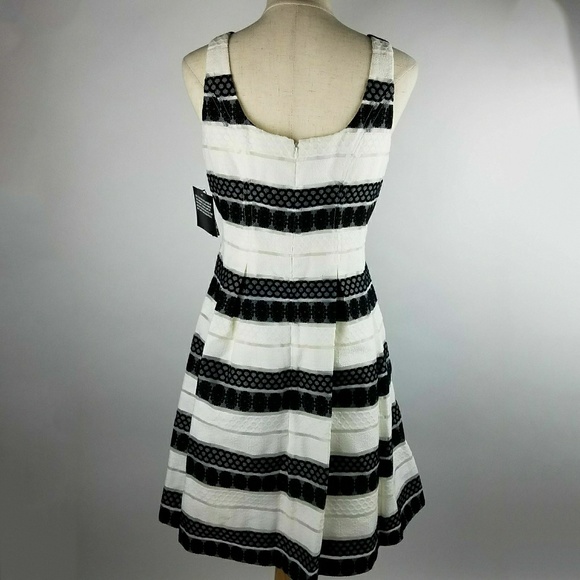 ↠Nine West tealength imprinted felt pattern dress↞ - Picture 3 of 5